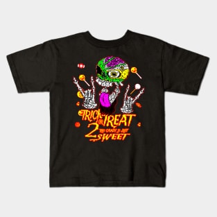 This candy is 2 sweet!! Kids T-Shirt